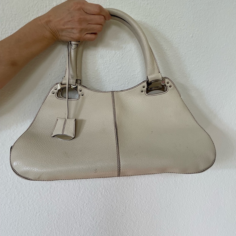 Tod’s Leather Shoulder Bag